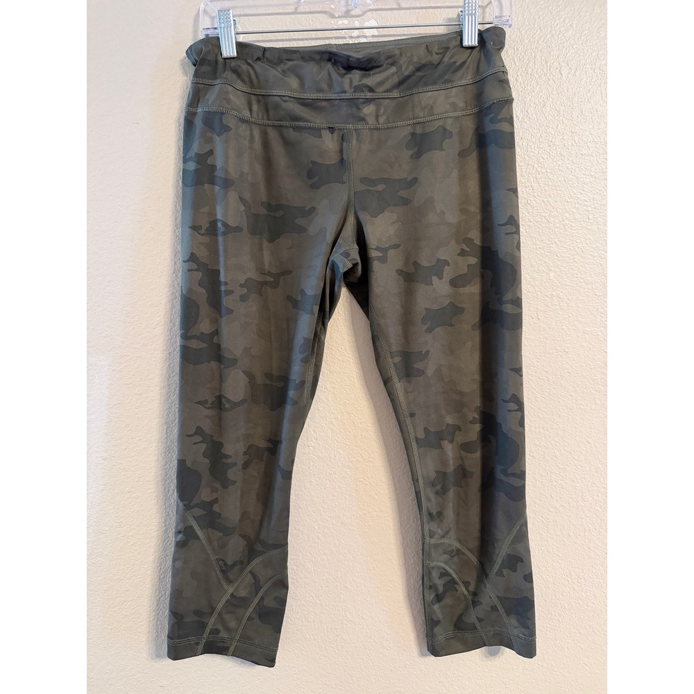Lululemon Green Camo Cropped Leggings Size 8 Zipper Pocket Athletic Yoga Pants